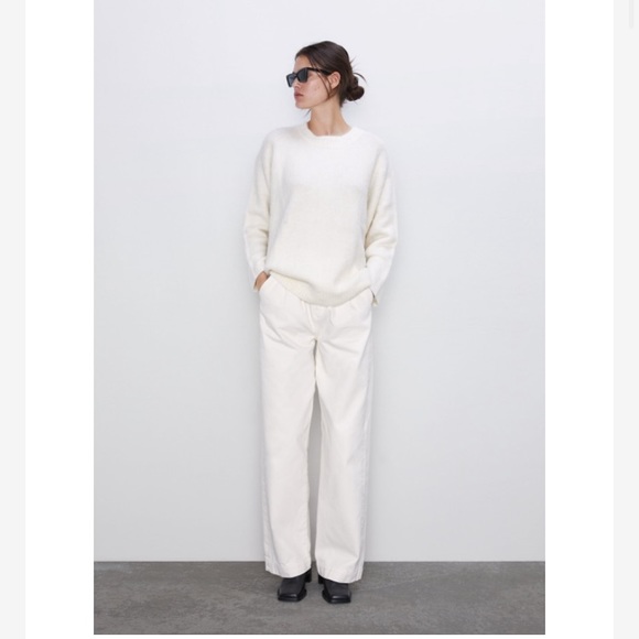 Zara Sweater - Picture 2 of 4